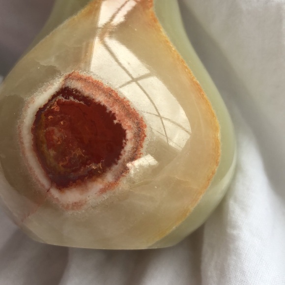 Onyx Pear Decorative Fruit. Gold/Brass Stem. Solid Onyx Marble. - Picture 10 of 11